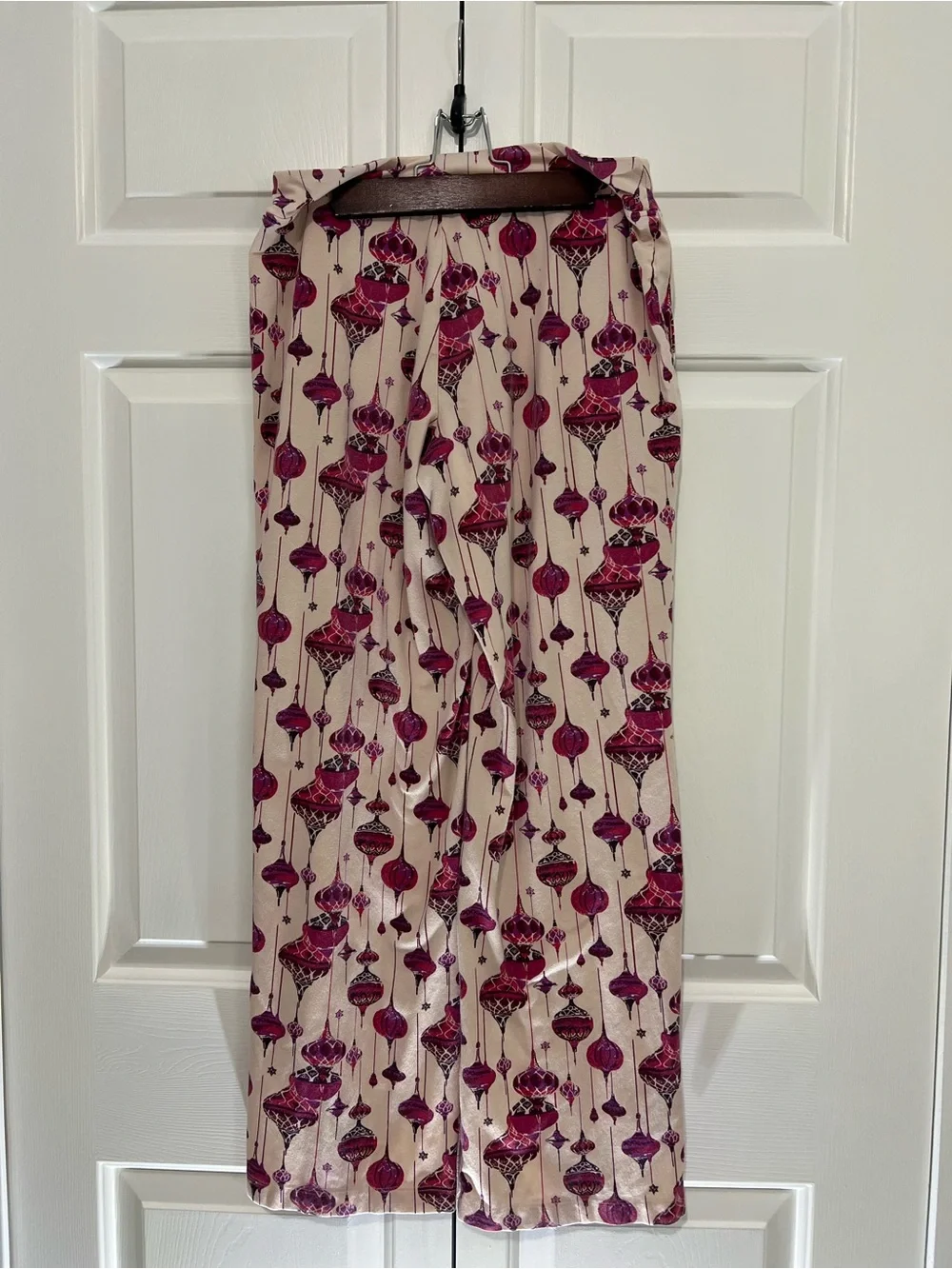 Soma Cream Pajama Pants with Pink Ornament Motif